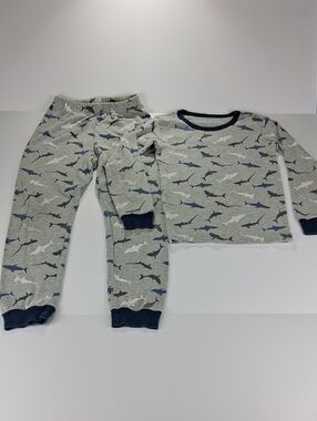 Boys Shelry Grey Shark-Print Pajama Set Size 7 with Navy Trim